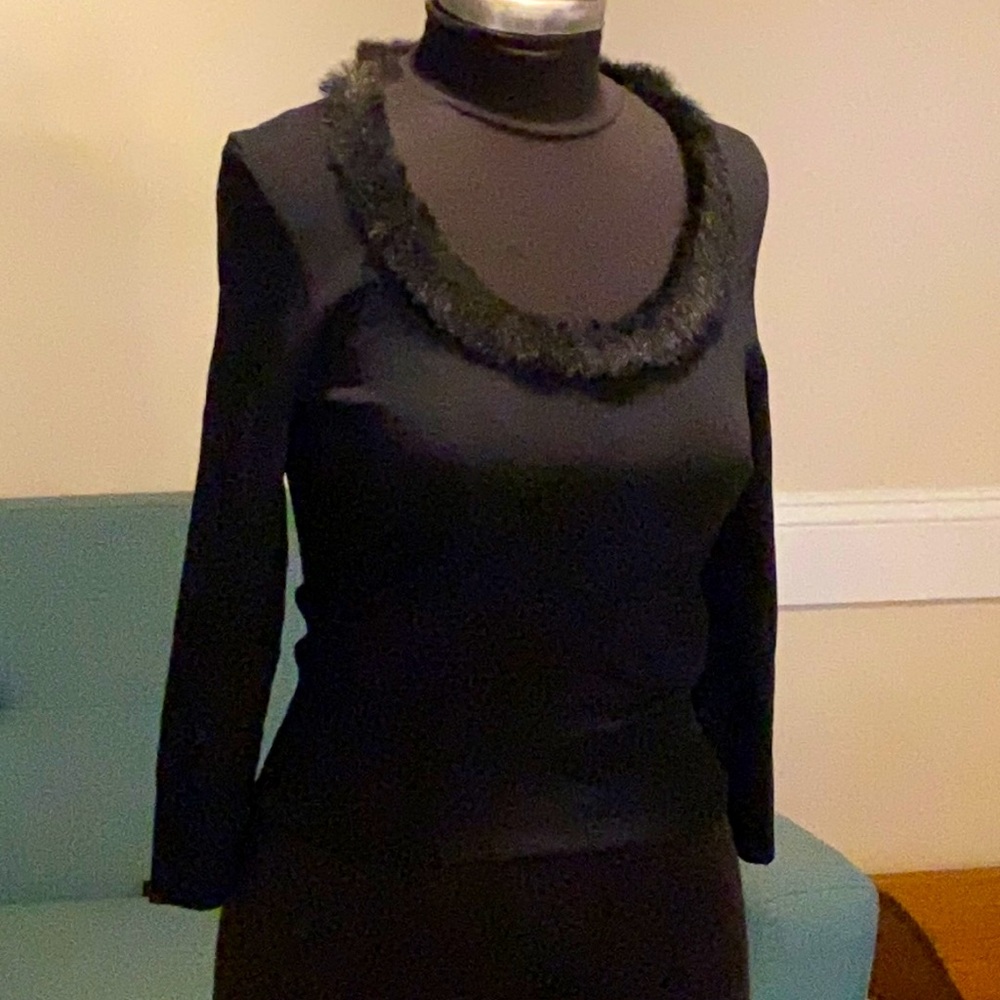 The limited sz med fur trim top